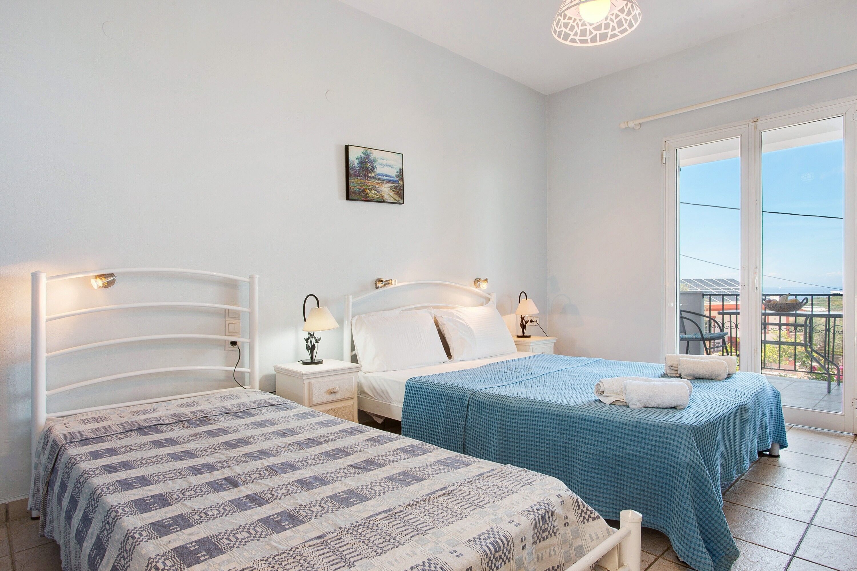 Iron/ironing board, free WiFi, bed sheets