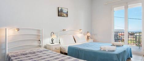 アイロン / アイロン台、WiFi (無料)、ベッドシーツ