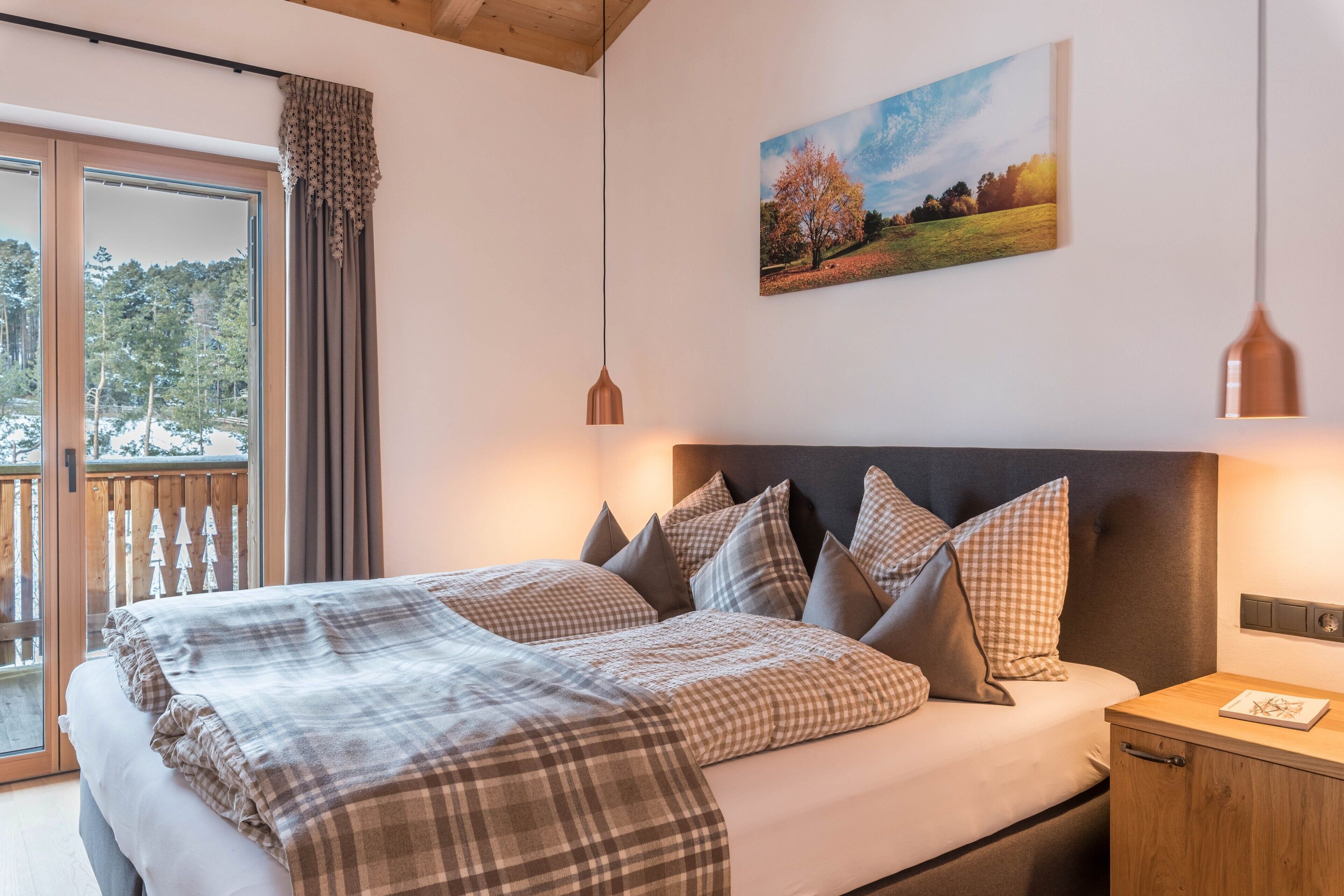 2 多间卧室、办公桌、免费 WiFi、床单