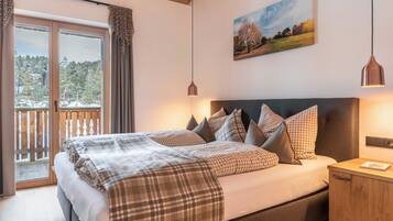 2 bedrooms, desk, free WiFi, bed sheets