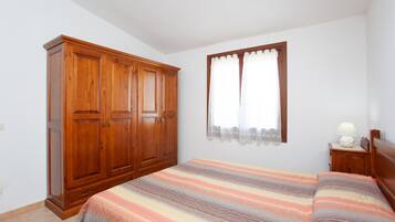 2 chambres, fer et planche Ă repasser, Wi-Fi gratuit, draps fournis