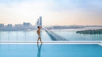 Indoor pool, seasonal outdoor pool, pool loungers