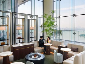 Bar (on property) - Hotel Naru Seoul - MGallery Collection (Seoul)