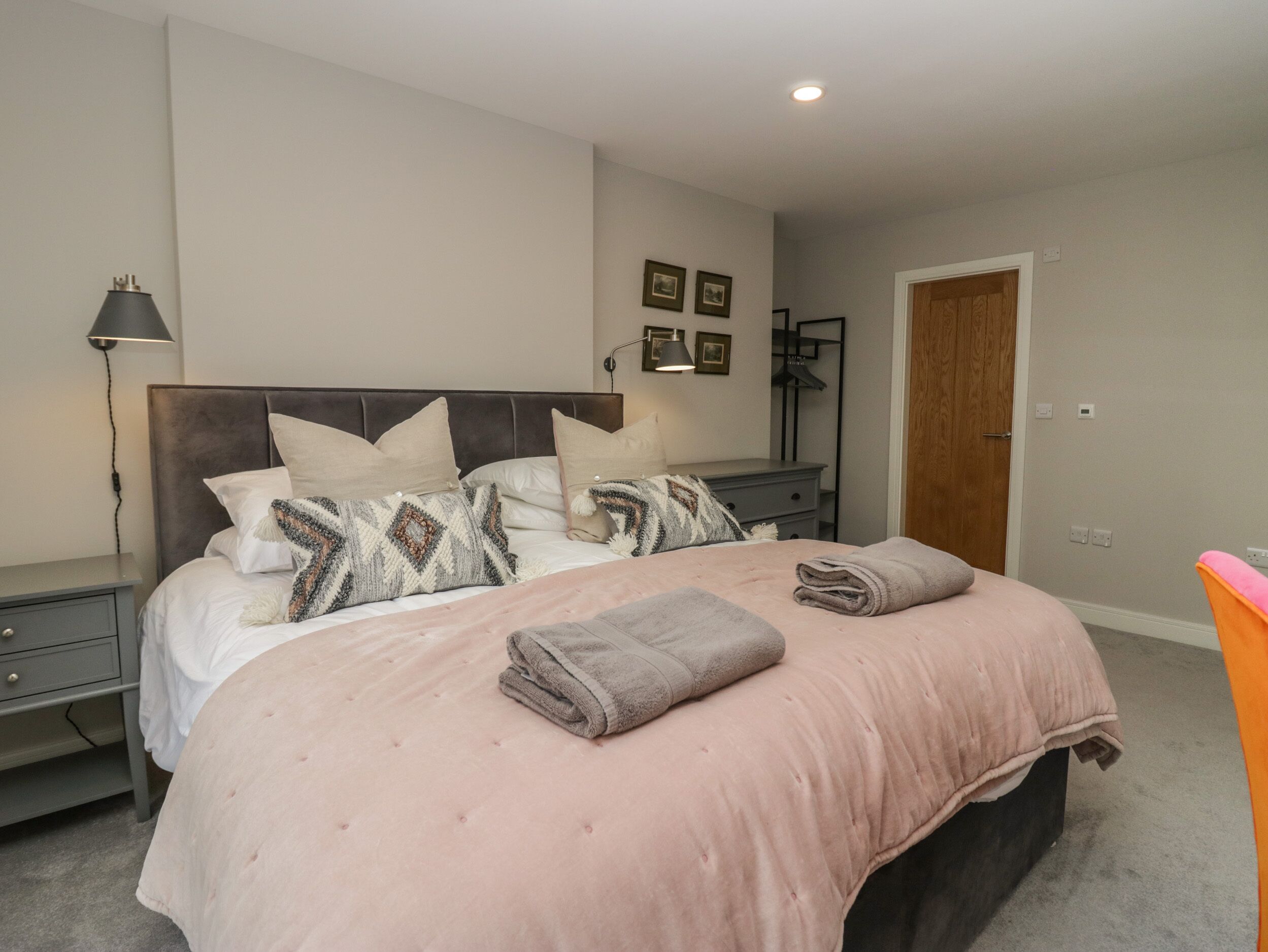 Cottage | 2 slaapkamers, individueel gedecoreerd, individueel gemeubileerd