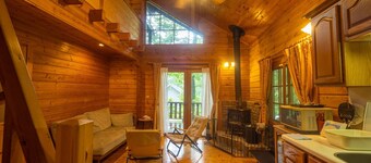 Close to Nasu no Mori log house BBQ on the deck - clover villa / Nasu-gun Tochigi