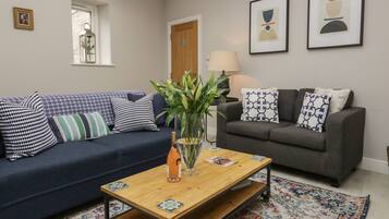 Cottage | Living area