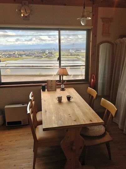 Wakuwaku is a detached residence on a hill in Owar - Whole house rental / Toyama Toyama