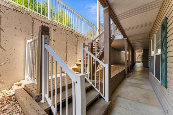 Property grounds - Clear waters await you at this 2 bedroom condo at Fall Creek Resort! (Branson)