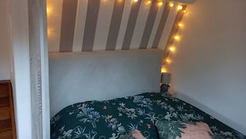 1 chambre, Wi-Fi gratuit, draps fournis