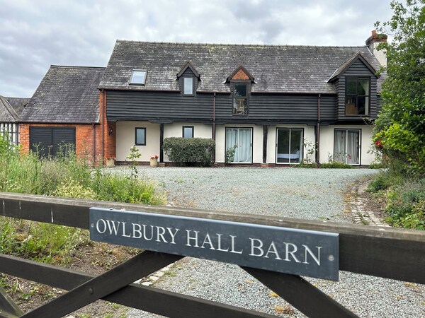 Owlbury Hall Barn - Shropshire