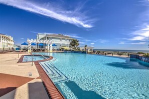 A heated pool - No Worries - Book 5+ nights and get 15% discount - Ocean Front - Pet Friendly (Galveston)