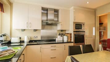 Fridge, dishwasher, electric kettle, toaster