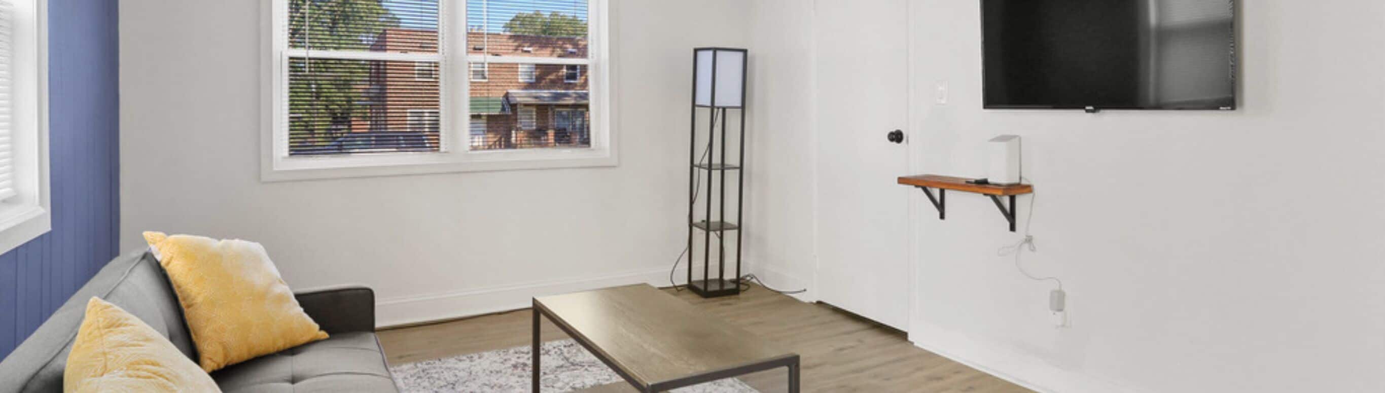 Cozy Newly Renovated 1Bed Apt in Parkville, Unit-B