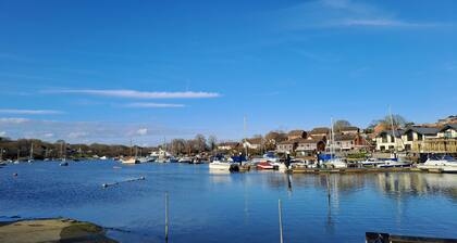 Dickens - an apartment that sleeps 2 guests in 1 bedroom