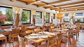 Dining - Styles Hotel Unterföhring (Unterfoehring)