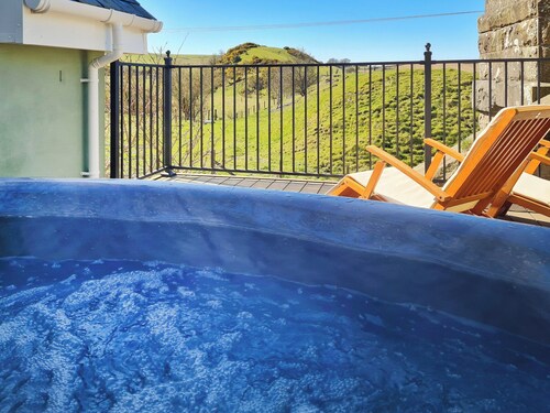You’ll love the luxury feel that this beautiful home away from home offers.