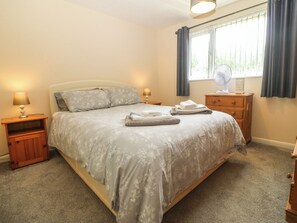 Cottage | 3 bedrooms, individually decorated, individually furnished, free WiFi - Petlyns Patch (Holyhead)