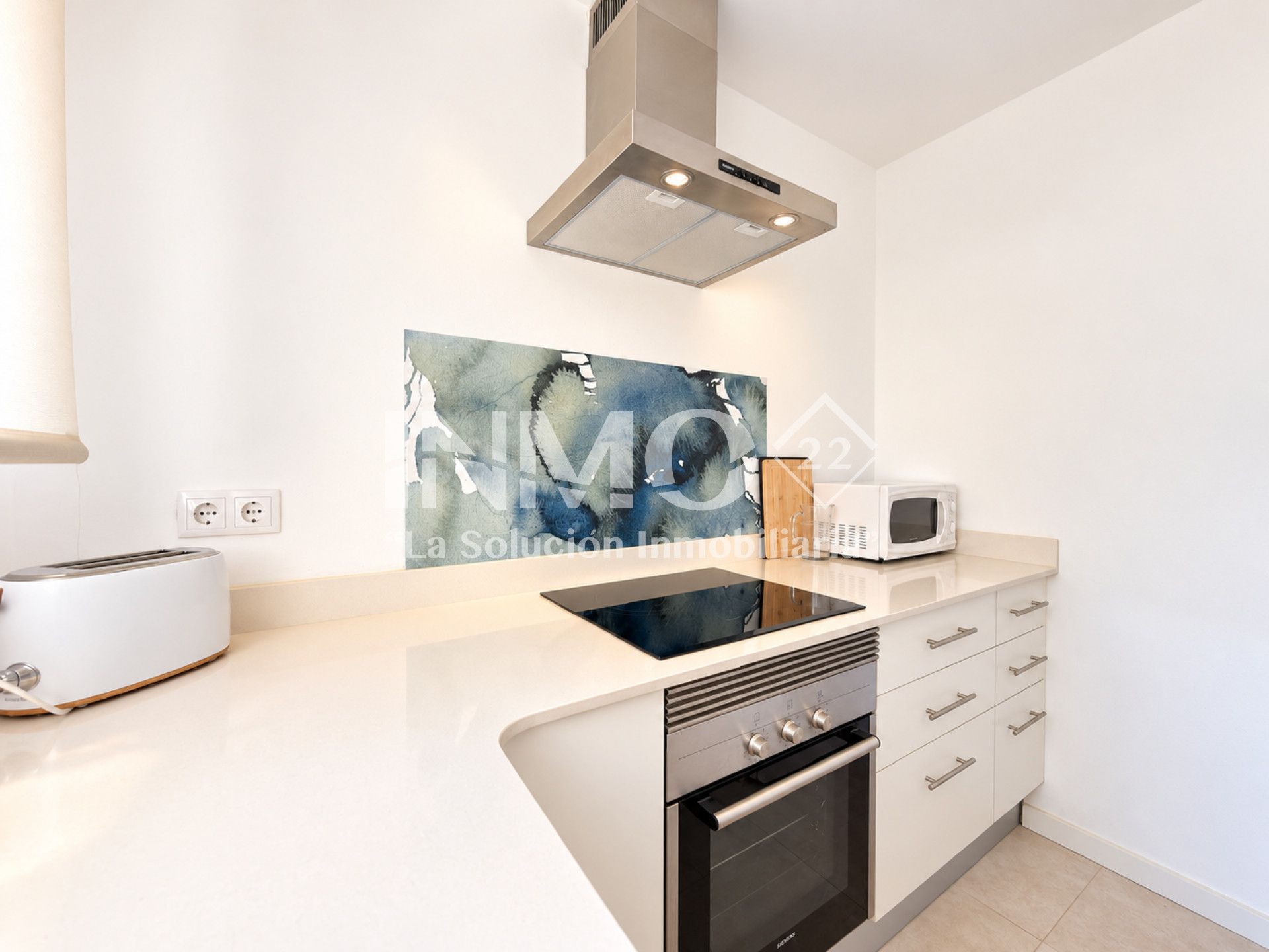 Coffee/tea maker, fridge, microwave, dishwasher
