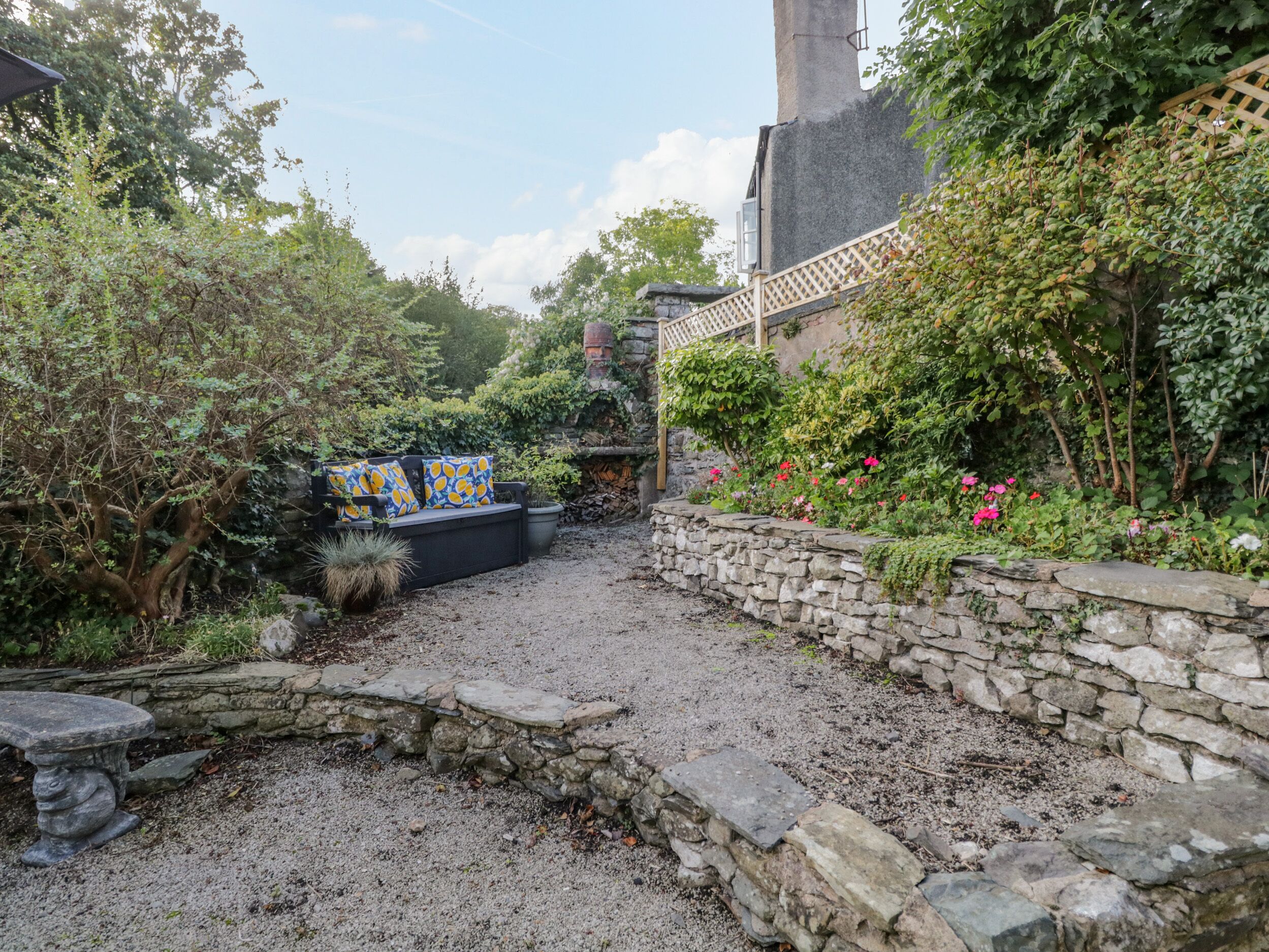 Cottage | Property grounds