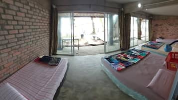 Family Room, Private Bathroom | Bed sheets