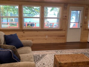 Smart TV - Lake Cabin with Fantastic View--Kayak, Swim or Fish (Perryville)
