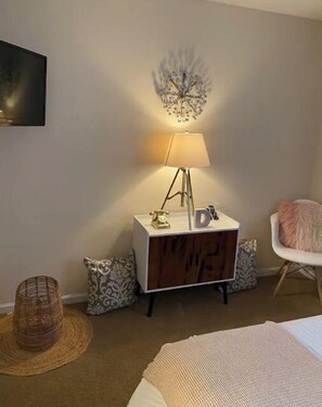 2 bedrooms, travel crib, WiFi, bed sheets