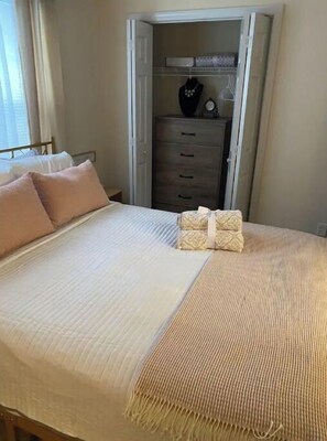 2 habitaciones, cuna de viaje, wifi y ropa de cama