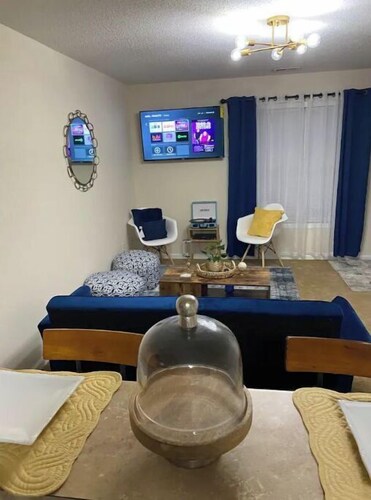 Naomi’s lovely condo!