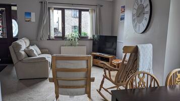 Cottage | Living area