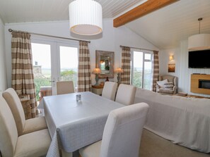Dining - Sunstone Lodge (Pwllheli)