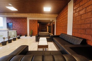 Interior - Treebo Iceberg (Mahabaleshwar)