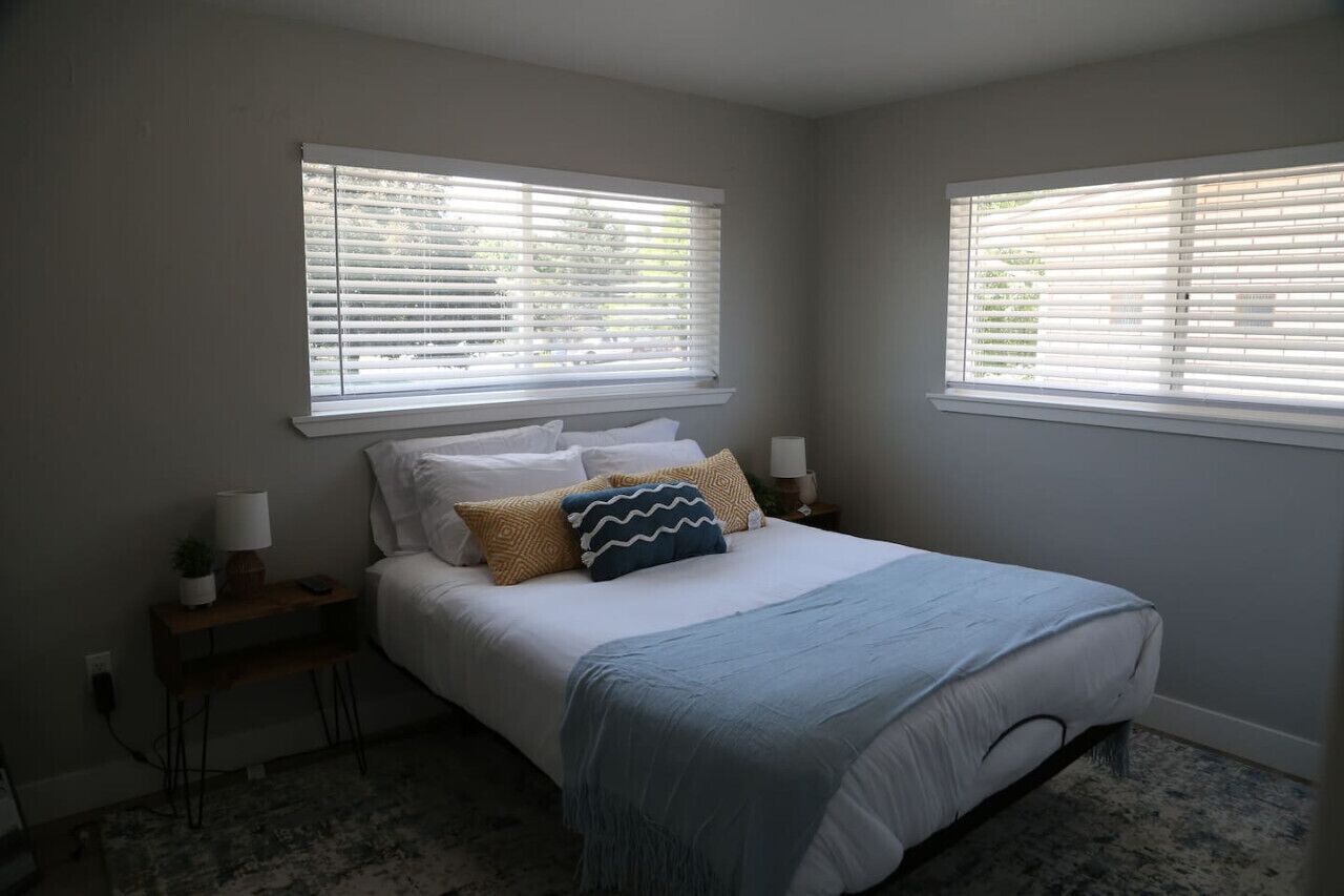 4 Schlafzimmer, Schreibtisch, WLAN