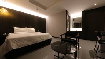 Habitación estándar | Decoración individual, mobiliario individual, escritorio y wifi gratis