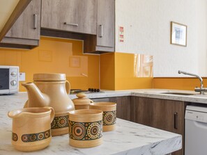 Dishwasher - 1 bedroom accommodation in Commondale, near Whitby (Commondale, near Whitby)