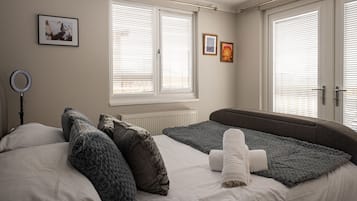 3 habitaciones, decoración personalizada y muebles diferentes