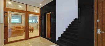 Itsy Hotels Elite Inn