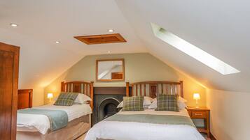 5 bedrooms, individually decorated, individually furnished, free WiFi