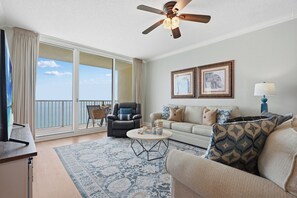 Smart TV, table tennis, books - Direct Beach Access! Pool! Gym! Majestic! Views! (Panama City Beach)