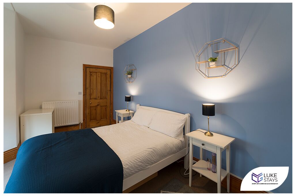 3 bedrooms, iron/ironing board, Internet, bed sheets