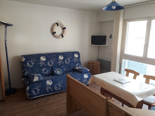 SEA VIEW RENTAL NEAR THE BEACH IN SAINT MALO