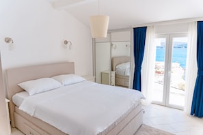 2 chambres, lit parapluie, Wi-Fi gratuit, draps fournis