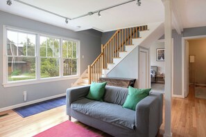 TV, fireplace, DVD player, offices - Imagine Being Lakeside, Kayaks/Fishing/EV Charger (Lenox)