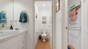 Shower, towels