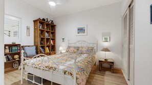 2 bedrooms, bed sheets