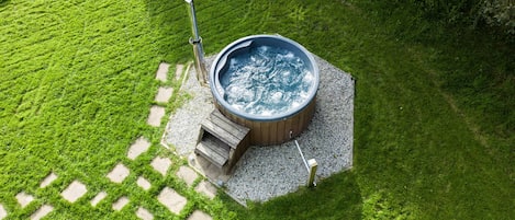 Cottage | Property grounds