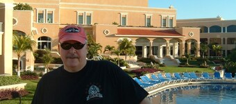 Deluxe Golf Resort Jaccuzi Suite near all Orlando attractions