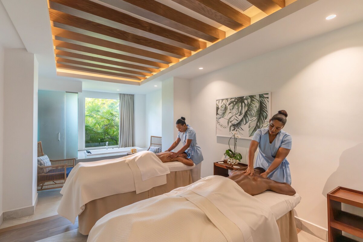 Couples treatment rooms, massages