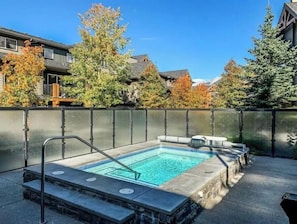 Pool - Quiet 1 Bedroom Condo in a Popular Mountain Resort (Dead Man's Flats)