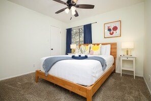 5 bedrooms, desk, iron/ironing board, travel crib