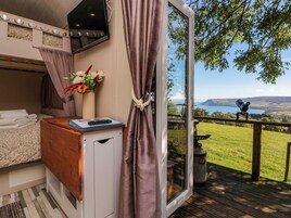 Cottage | 1 bedroom, individually decorated, individually furnished